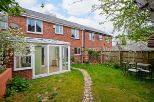 Broomspring Lane